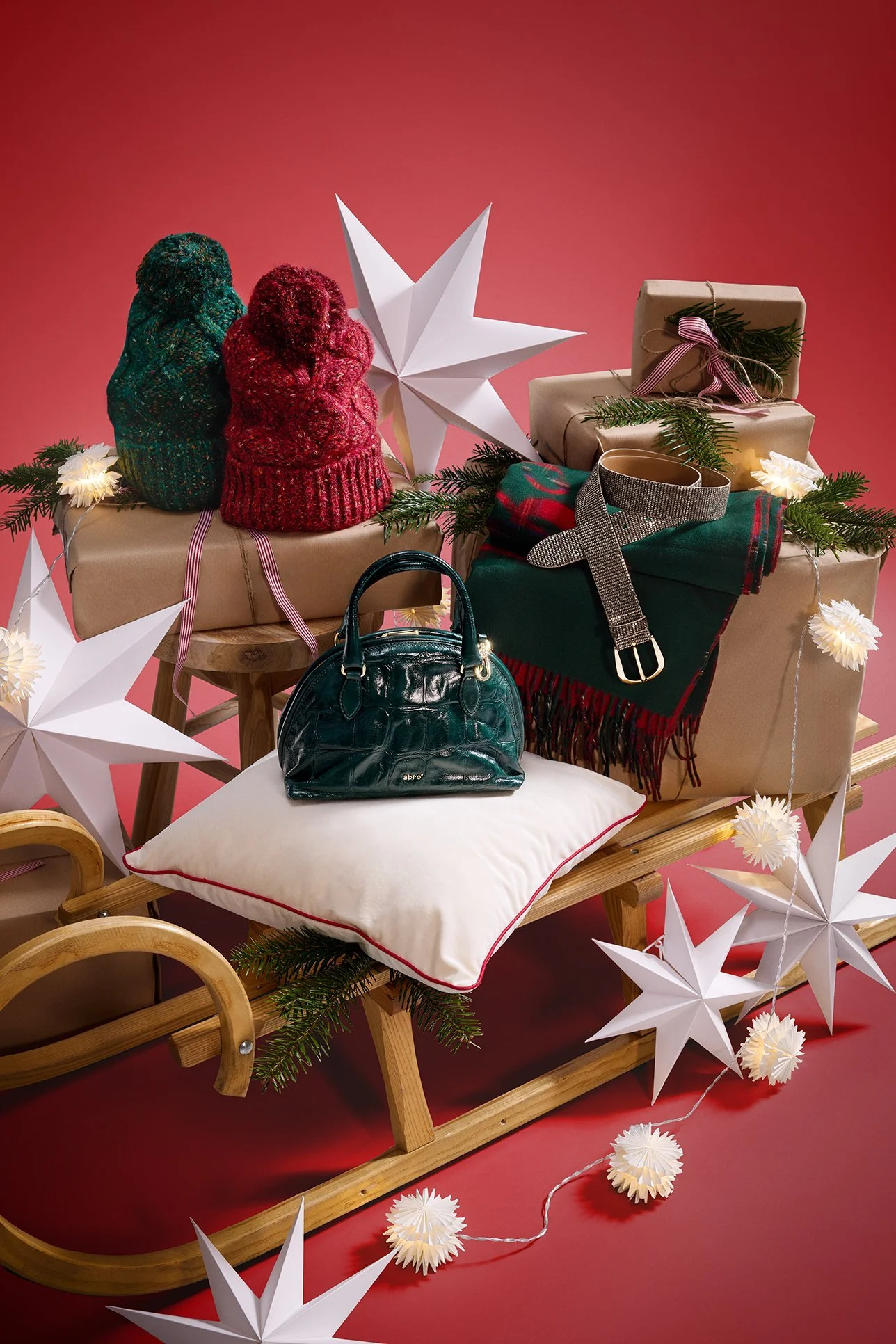 Zinser Modehaus Weihnachtskampagne – Beauty-Motiv 3, High-End-Retusche Bildergut