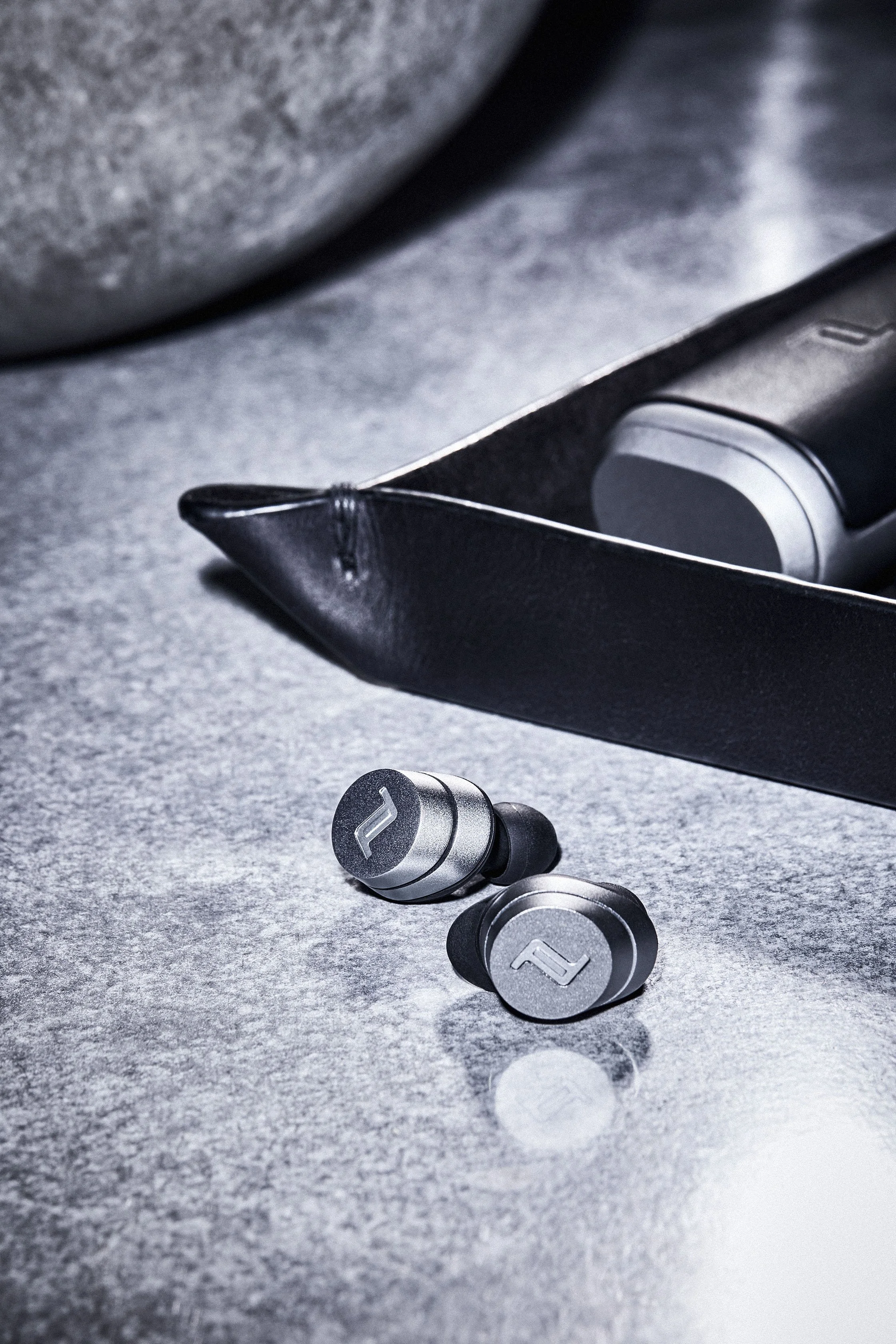 Porsche Design Campagne – Product-Motiv 9, High-End-Retusche Bildergut