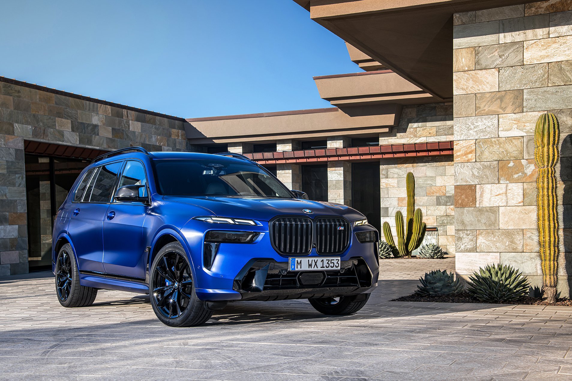 BMW X7 Pressclub – Automotive-Motiv 25, High-End-Retusche Bildergut