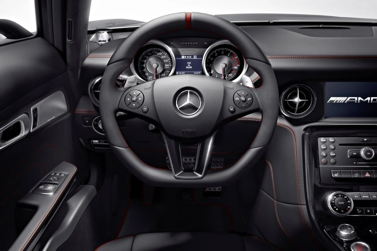 Mercedes SLS Campaign – Automotive-Motiv 4, High-End-Retusche Bildergut