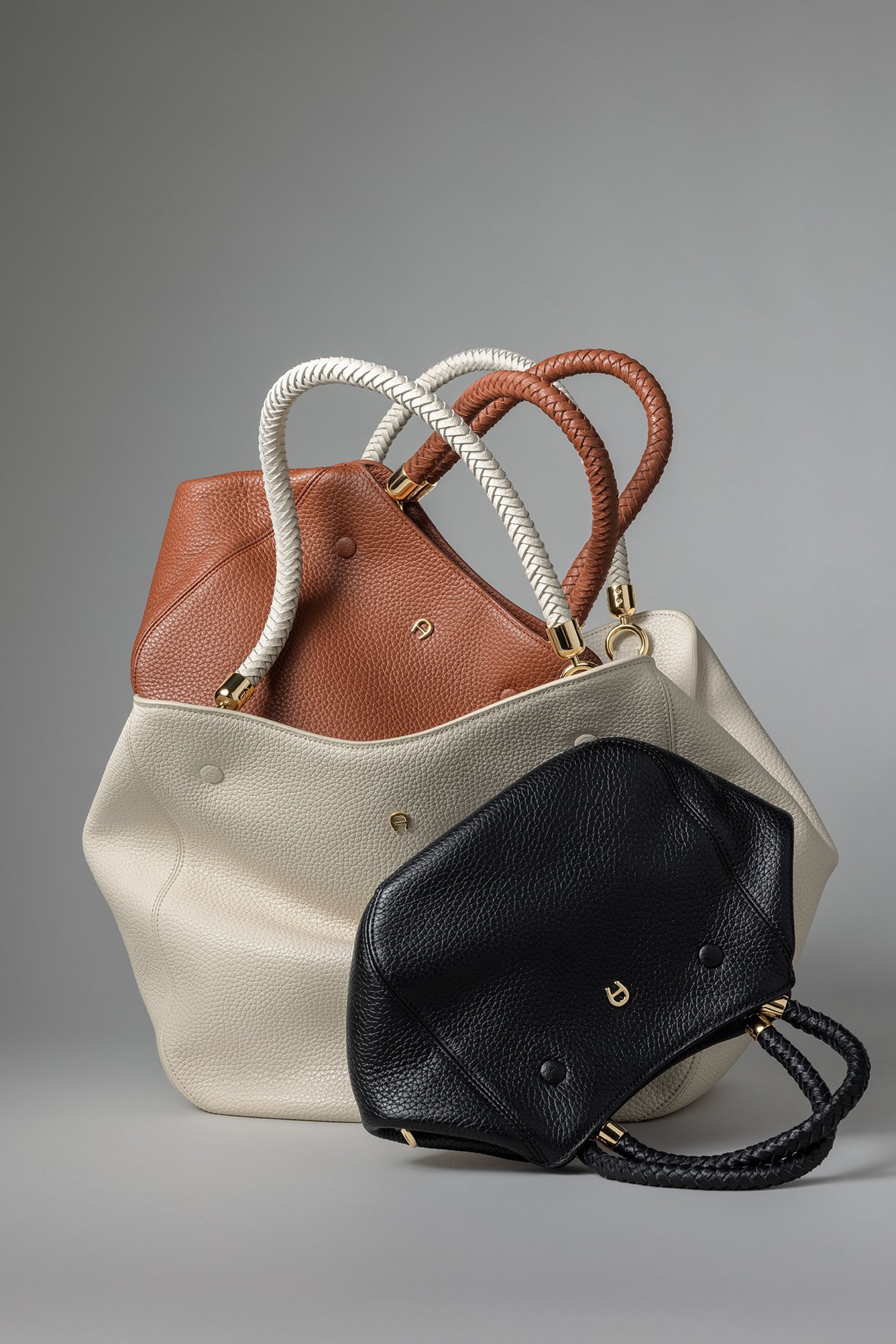 Aigner Classic Light Kollektion – Beauty-Motiv 3, High-End-Retusche Bildergut