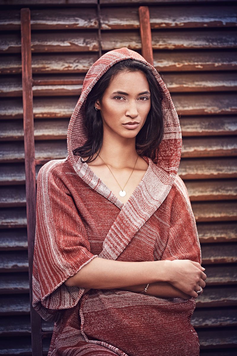 Simon Èse Sommer 16 Lookbook – Beauty-Motiv 9, High-End-Retusche Bildergut