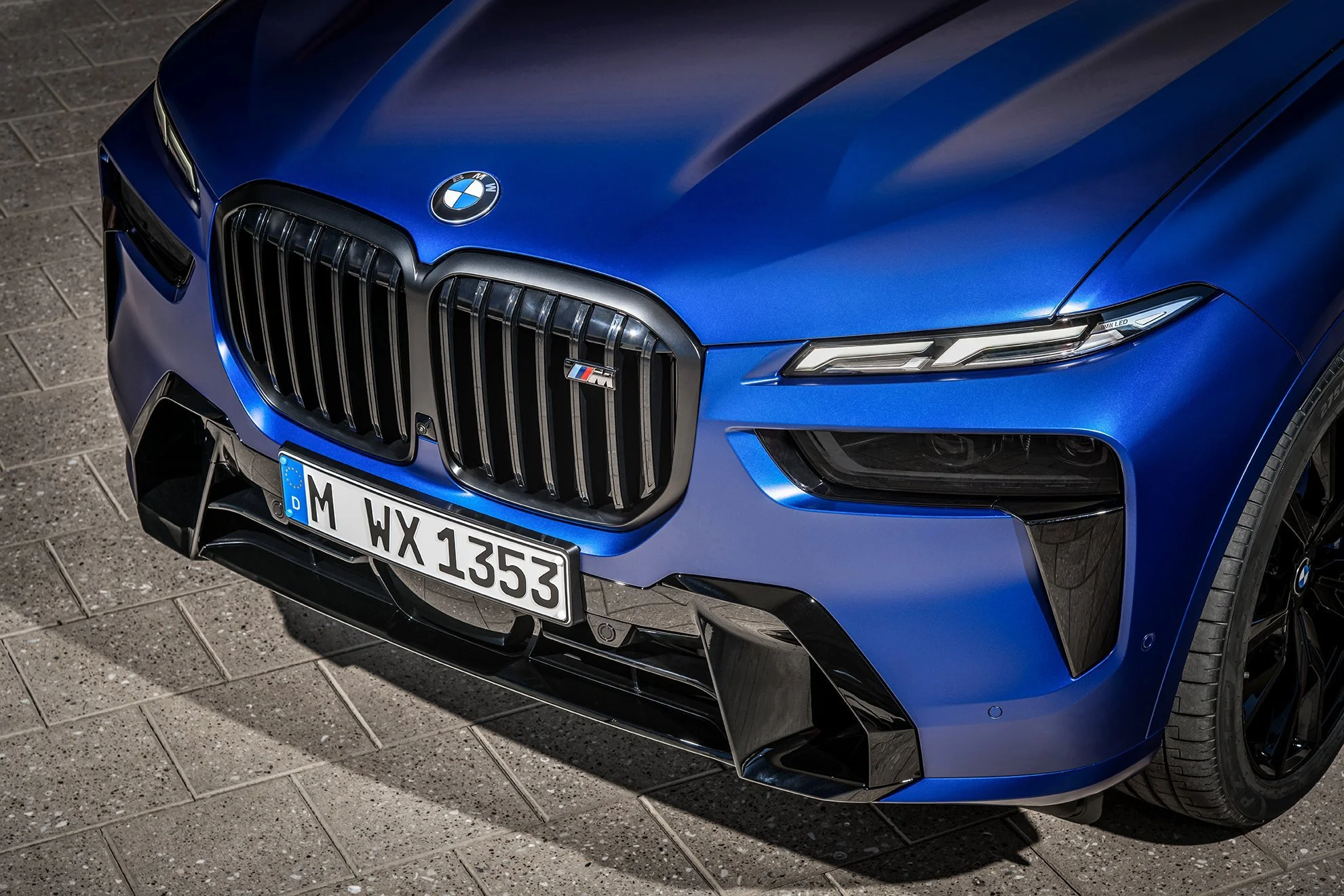 BMW X7 Pressclub – Automotive-Motiv 13, High-End-Retusche Bildergut