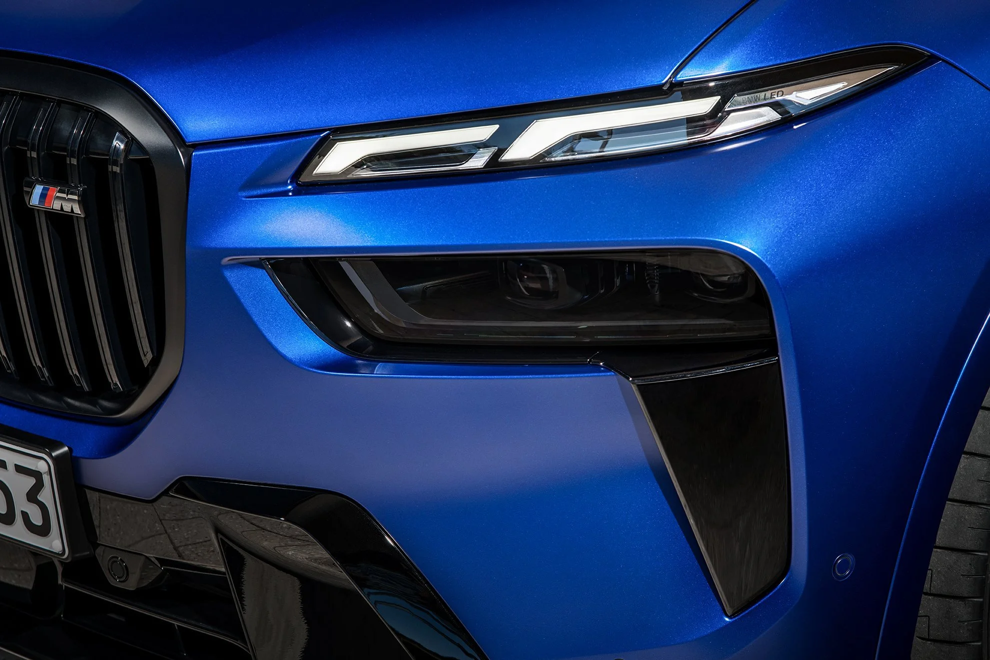BMW X7 Pressclub – Automotive-Motiv 14, High-End-Retusche Bildergut