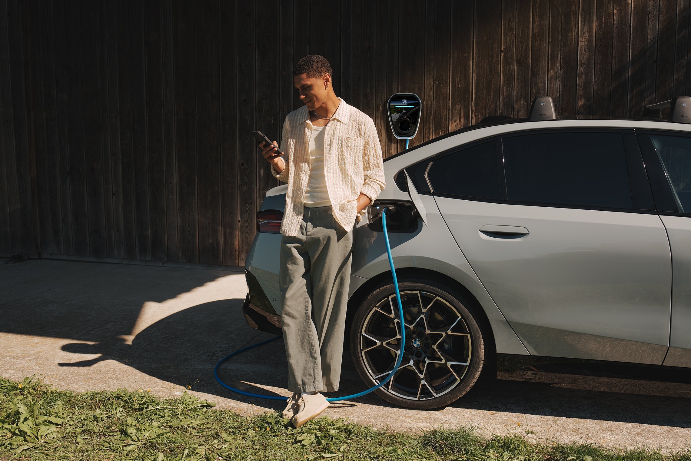 BMW Accessories Spring Summer – Automotive-Motiv 4, High-End-Retusche Bildergut