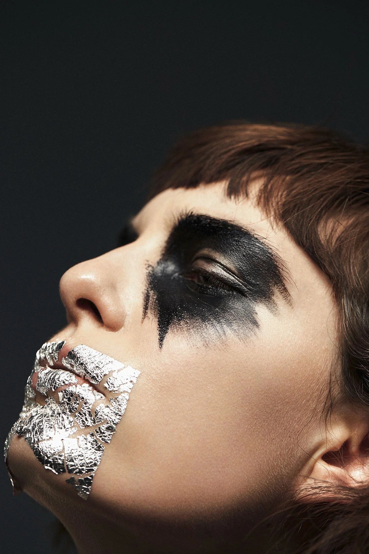 Burning Girl Blanc Magazine – Beauty-Motiv 5, High-End-Retusche Bildergut