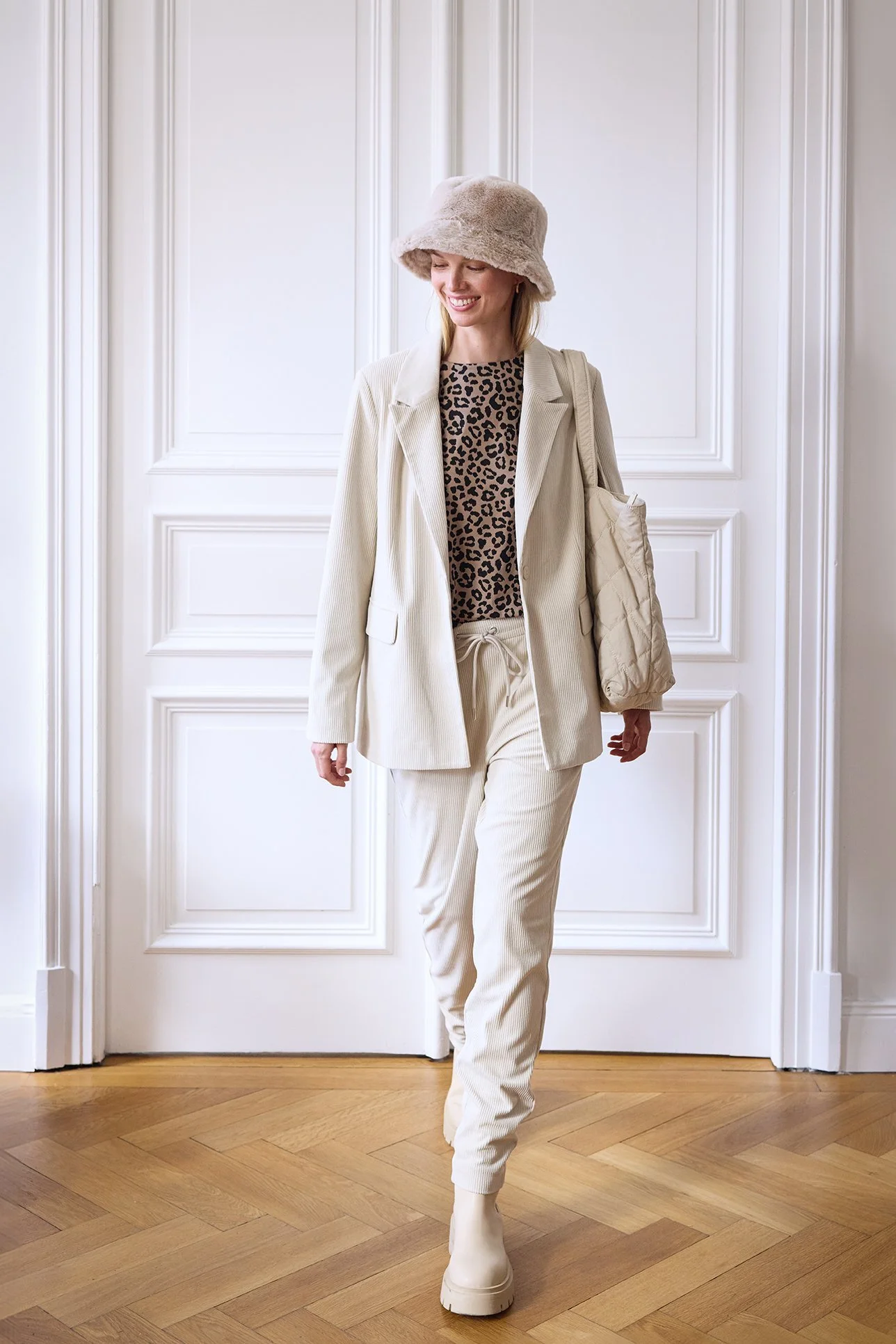 Zinser Trendkampagne Herbst-Winter 2024 – Beauty-Motiv 7, High-End-Retusche Bildergut