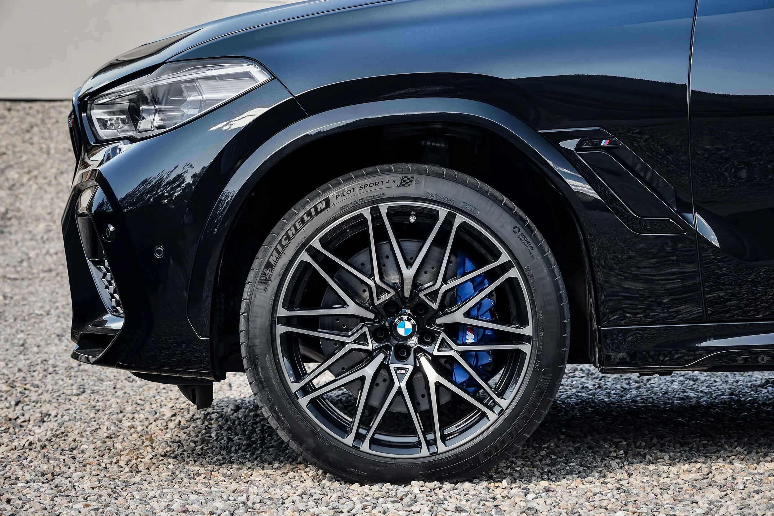 BMW X6M Pressclub – Automotive-Motiv 12, High-End-Retusche Bildergut