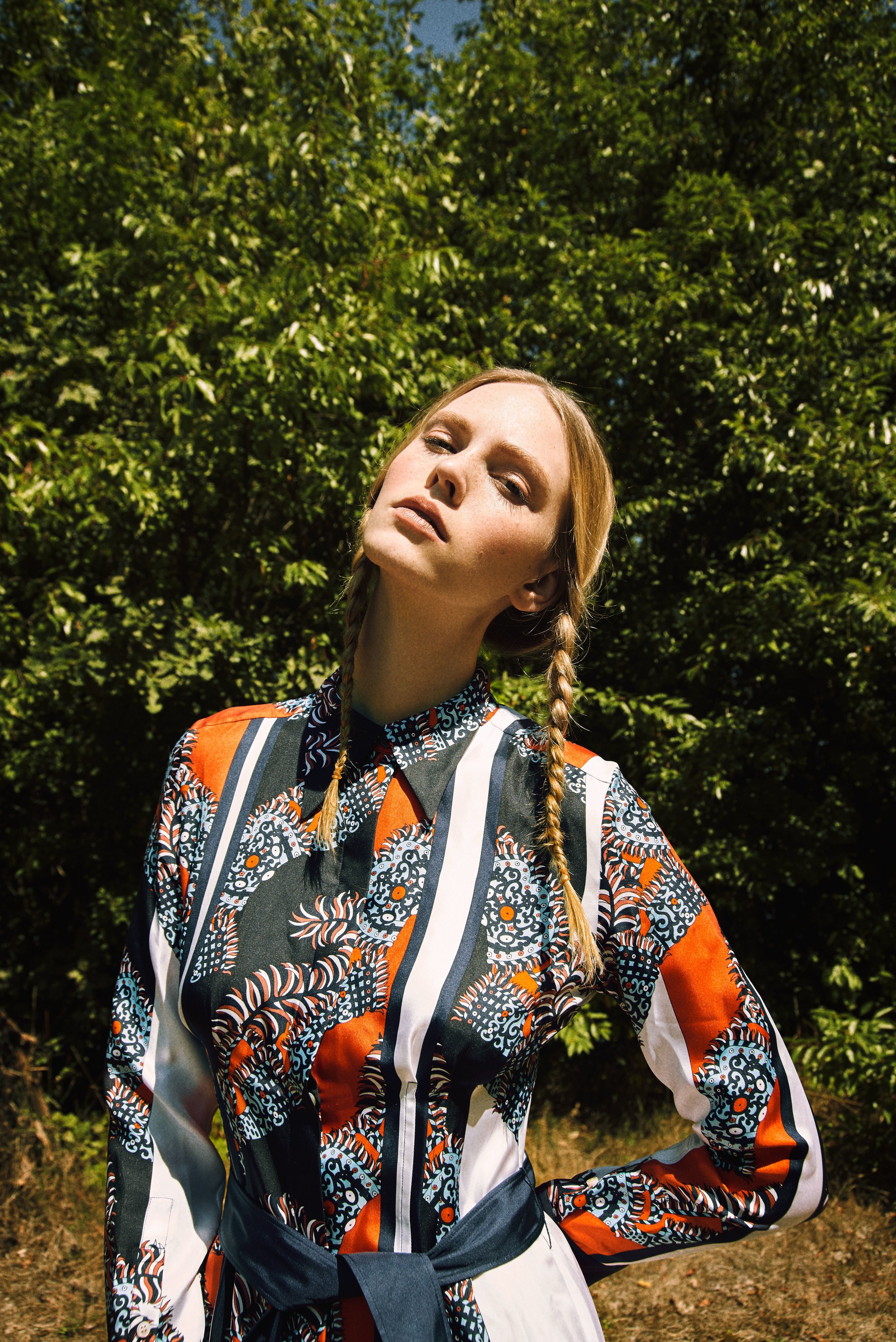 Homecoming Nylon Magazine – Beauty-Motiv 5, High-End-Retusche Bildergut