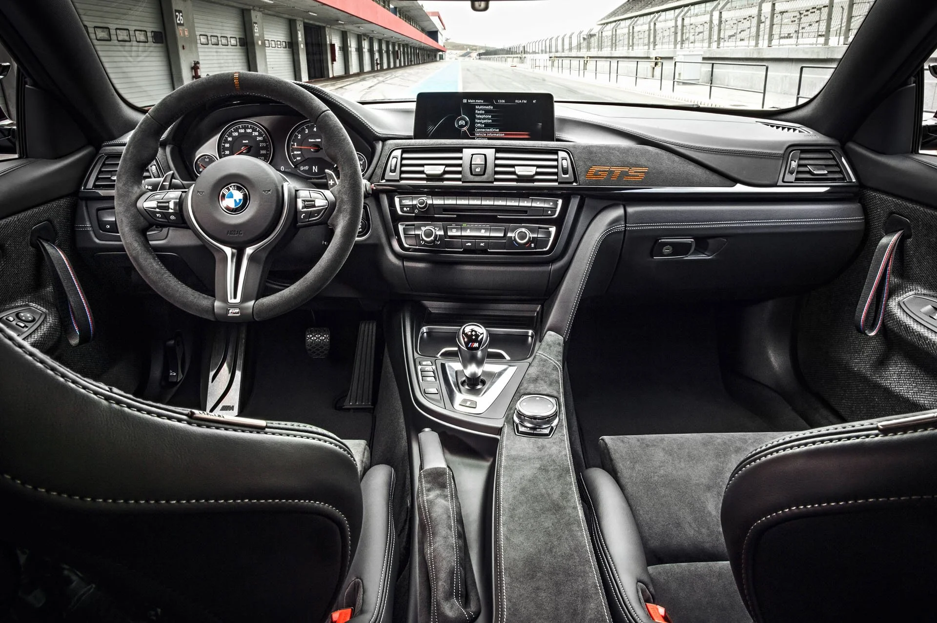 BMW M4 GTS Pressclub – Automotive-Motiv 9, High-End-Retusche Bildergut