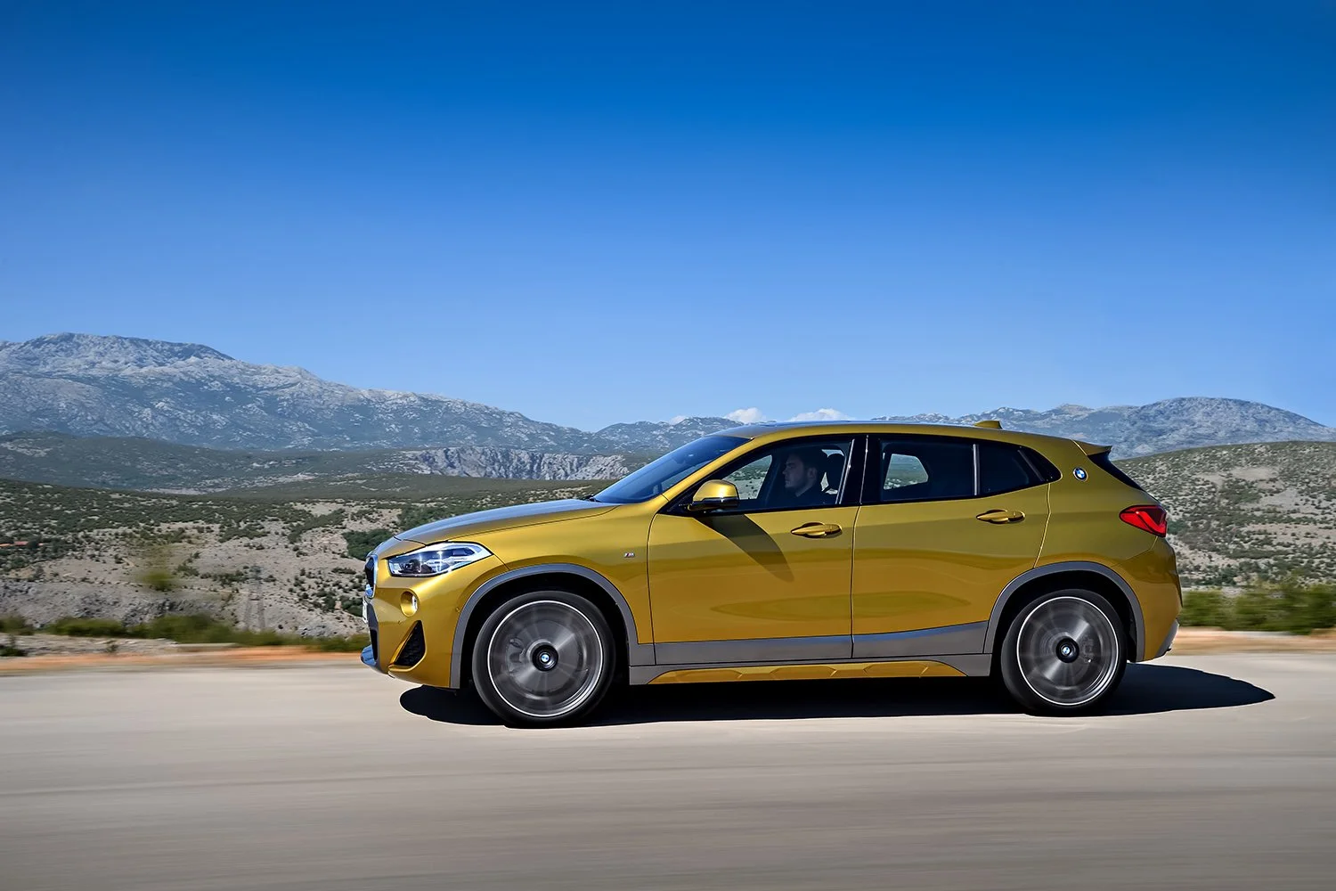 BMW X2 Pressclub – Automotive-Motiv 8, High-End-Retusche Bildergut