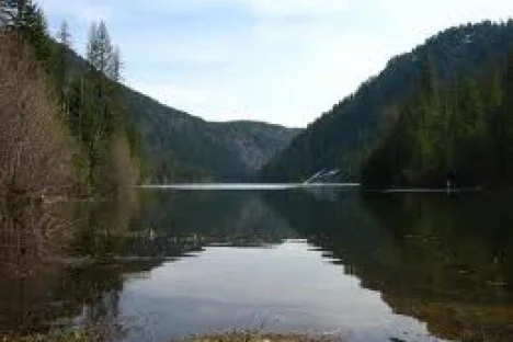 Visits to Violin Lake are actually trespassing