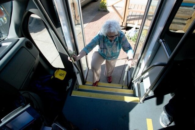 Government announces grant for seniors’ falls prevention and mobility