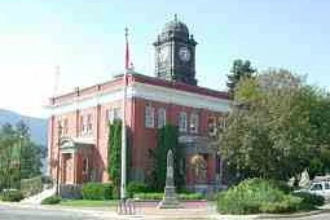 City Hall doors to open Monday