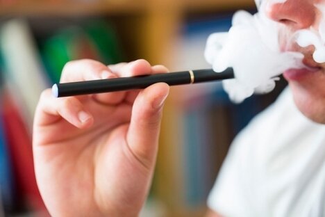 Government introduces legislation to enhance regulations for e-cigarettes