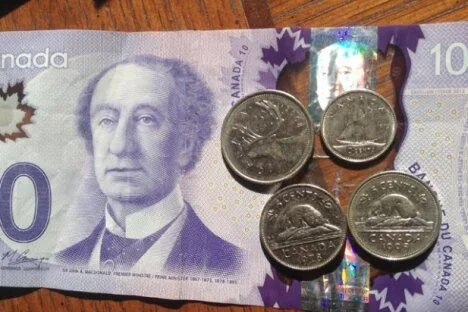 Minimum wage earners in BC get a slight bump up with government announcement