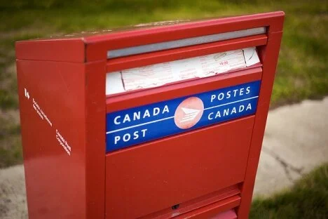 Canada Post drops Monday lockout of CUPW workers
