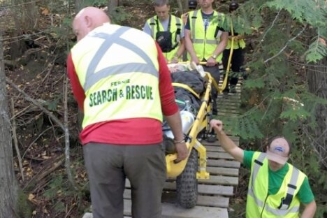 Fernie Search and Rescue assist in rescue of injured biker