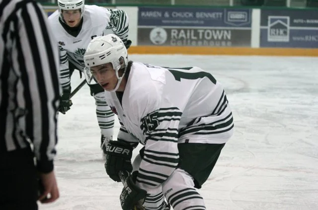 Piva's winner powers Leafs past Border Bruins