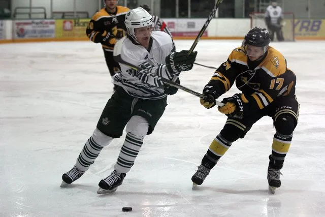 Leafs edge Bruins to grab two-game lead in Murdoch Division Semi