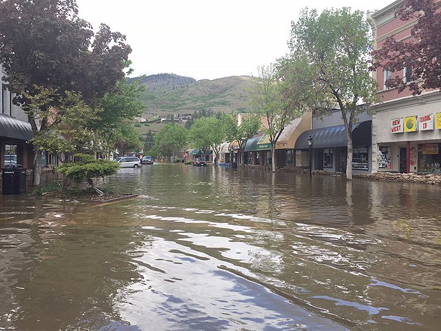 Extremely high water conditions in Boundary rivers may continue for some time — RDKB