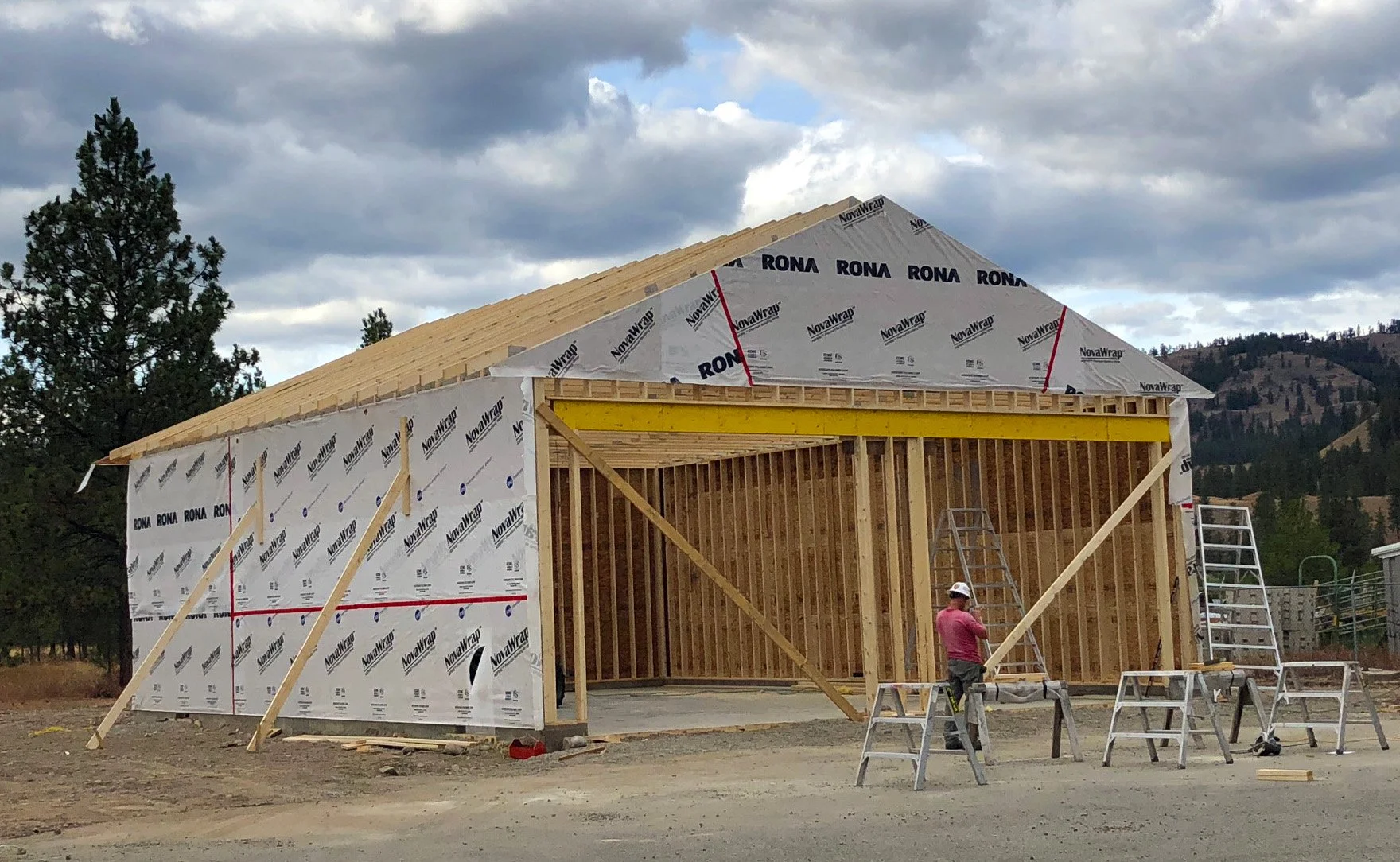 Satellite fire hall under construction in Kettle Valley