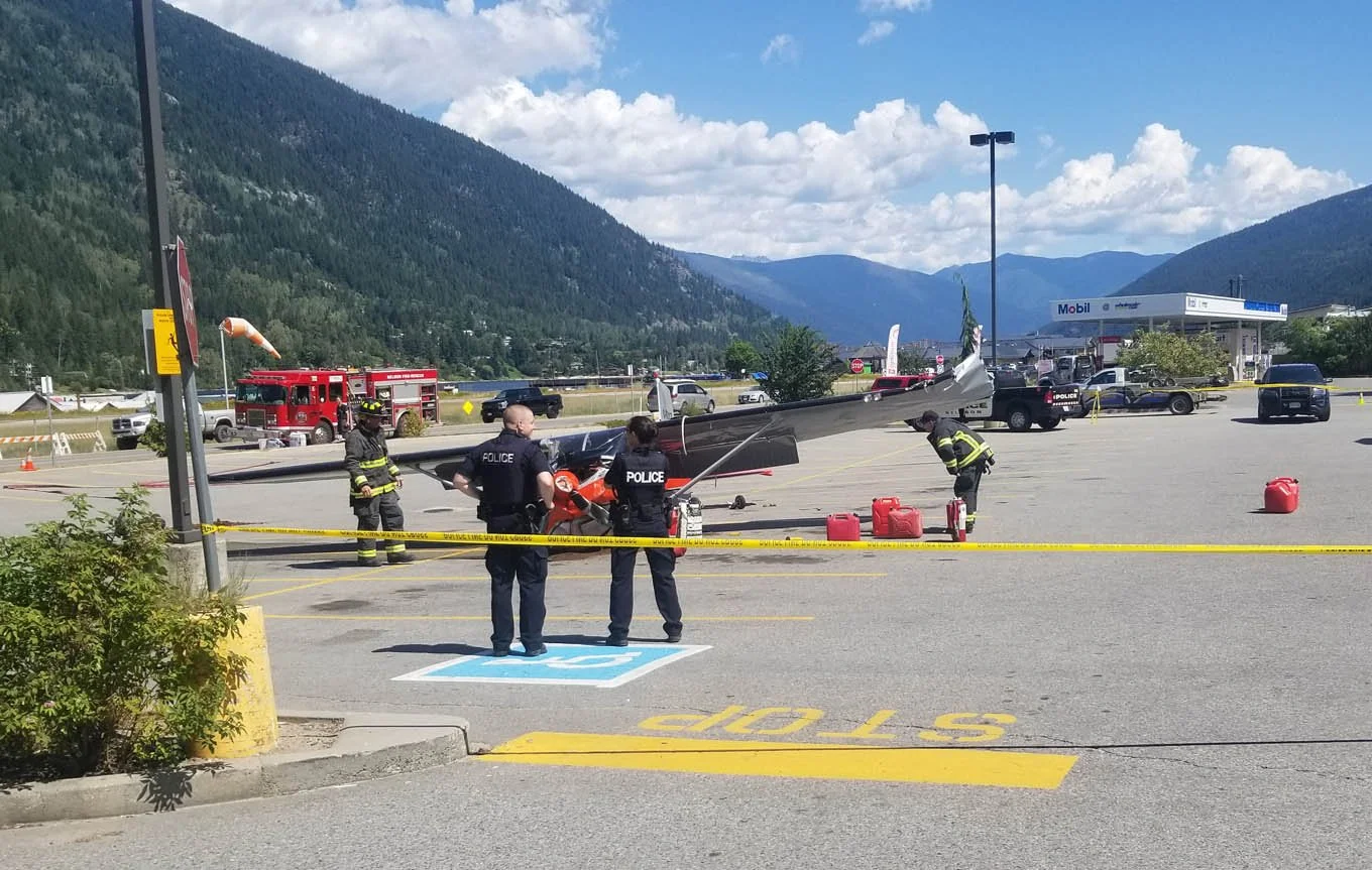 UPDATED: Wind gust believed cause of airplane crashing into Wholesale Club parking lot
