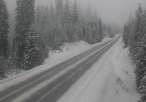 Snowfall warning for Highway 3, Paulson Summit to Kootenay Pass