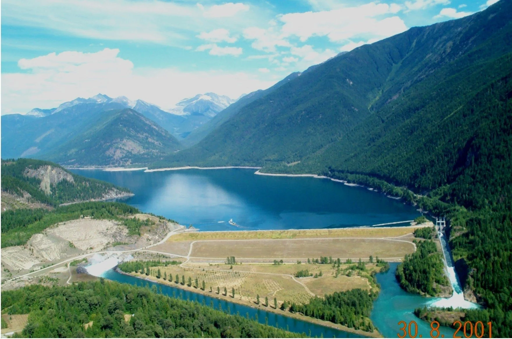 U.S. lawmakers call for termination of parts of Columbia River Treaty