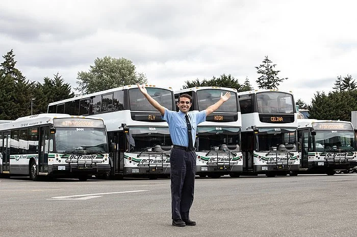 Bus-tastic send off in Victoria for local Tokyo bound Olympian