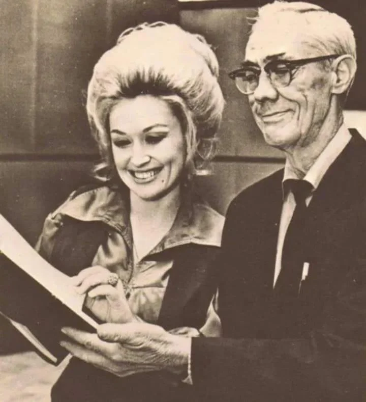 The smartest man Dolly Parton knew could not read