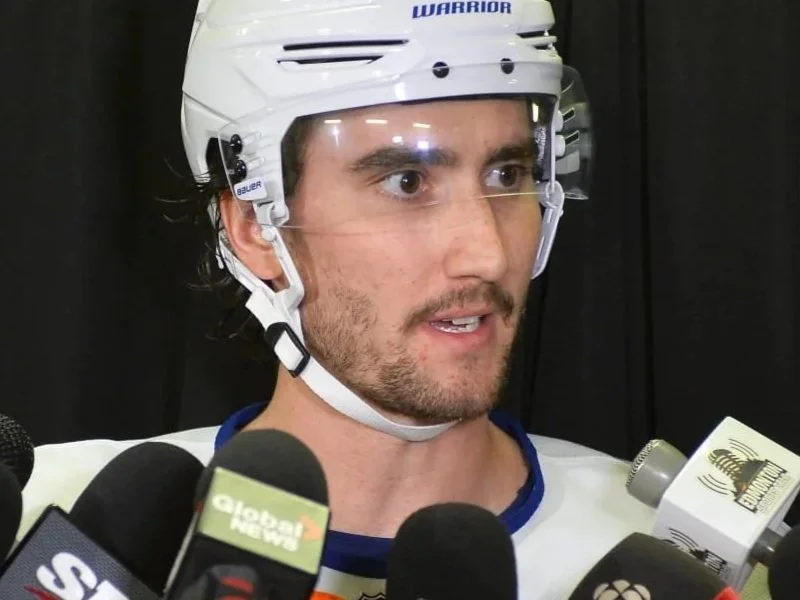 Petition tops 37,000 after Oilers sign Alex Formenton