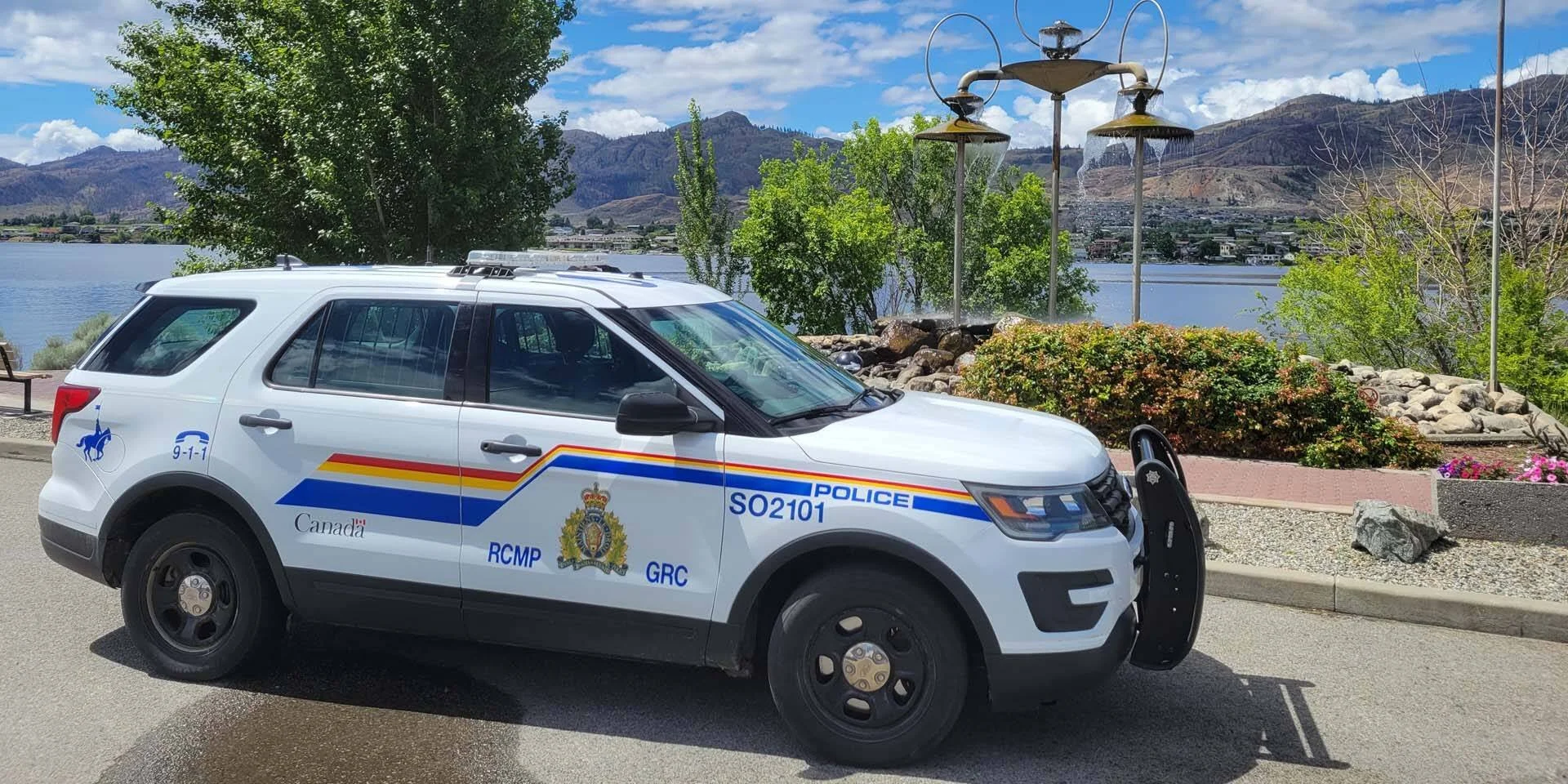 Penticton woman, 23, dies in Highway 3 crash east of Osoyoos