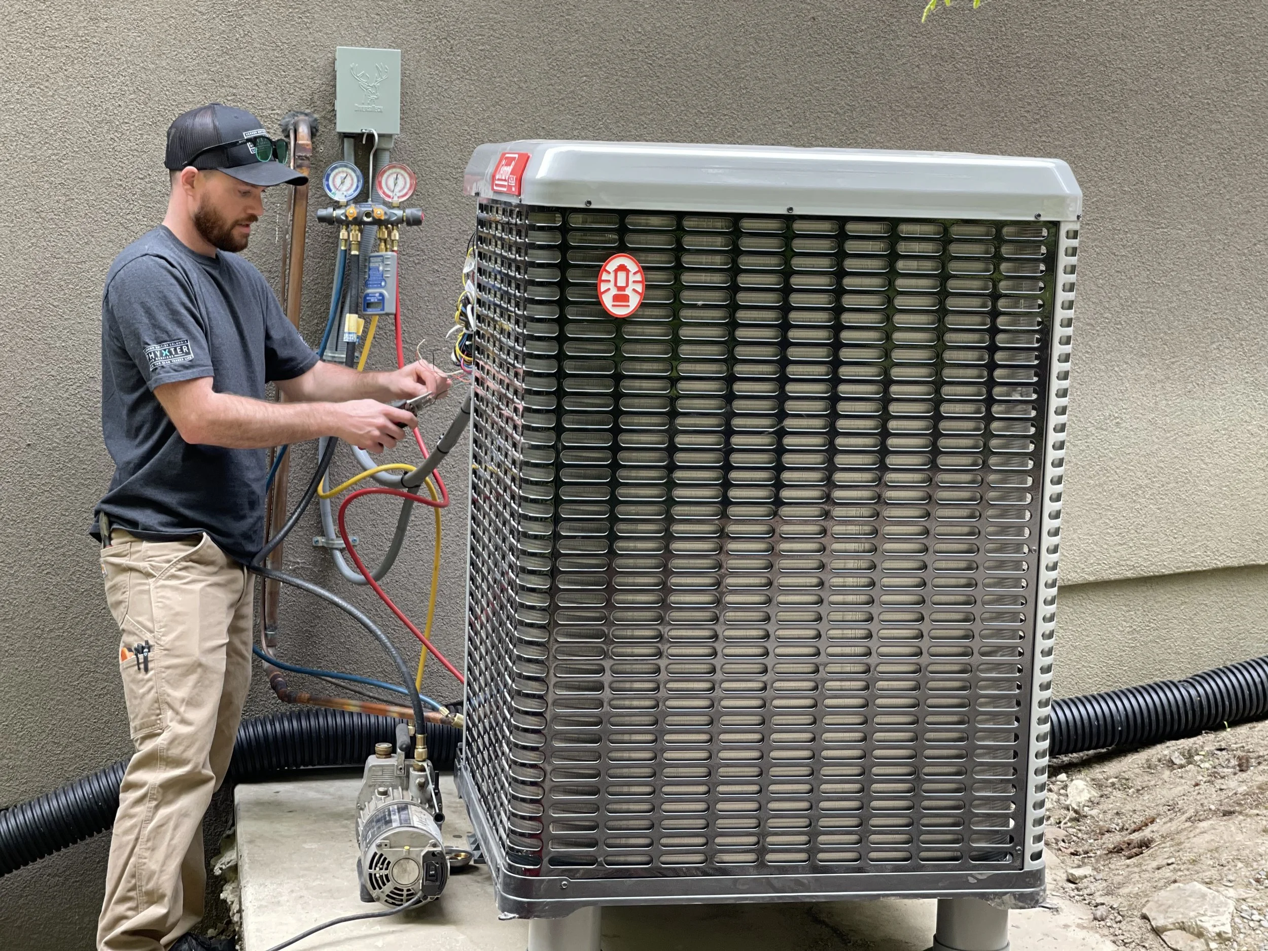Ottawa announces national heat-pump rebates of up to $10,000