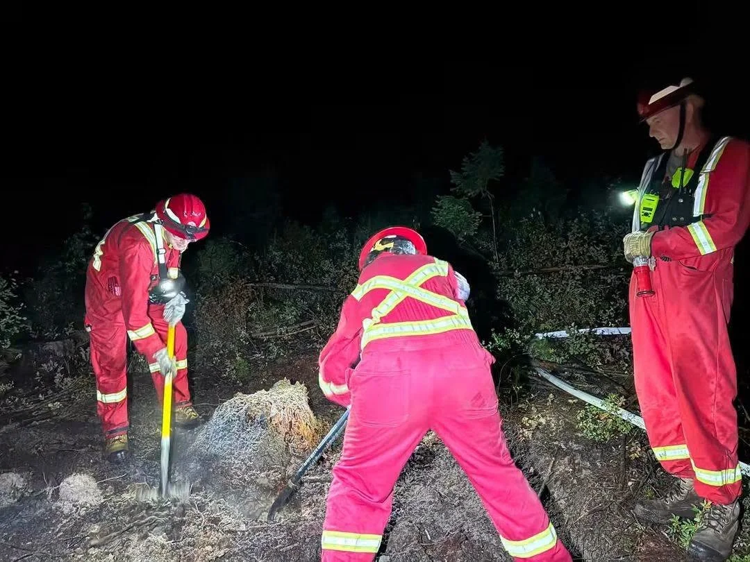 Greenwood firefighters respond to wildfire in Motherlode area