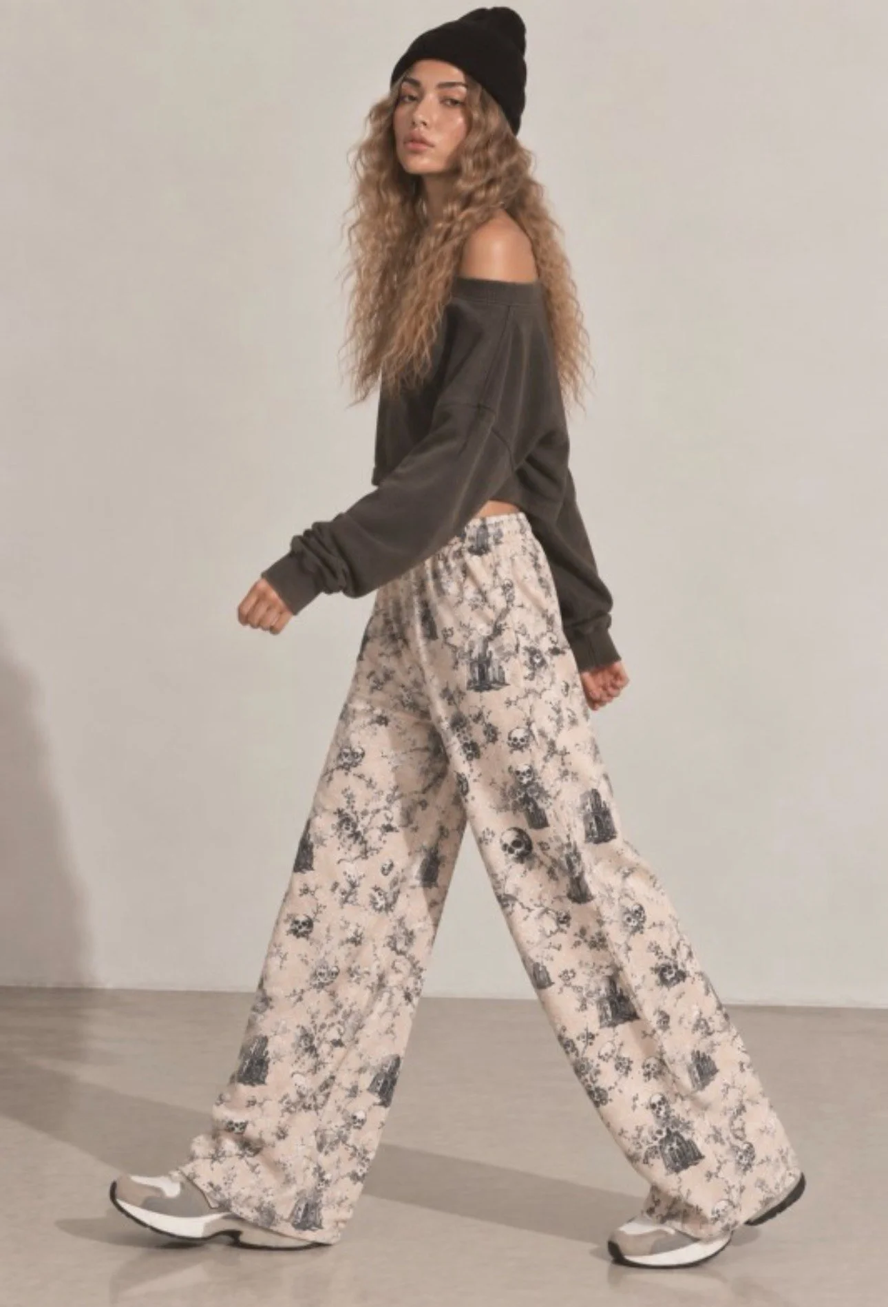 vintage-skull-toile-wide-pants-4.jpg