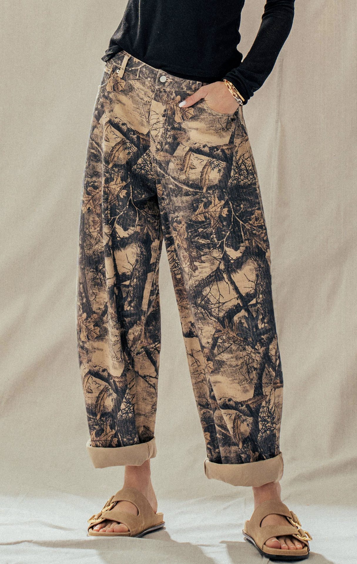 Camo Print Cotton Balloon Pants  Urban Daizy 2.png