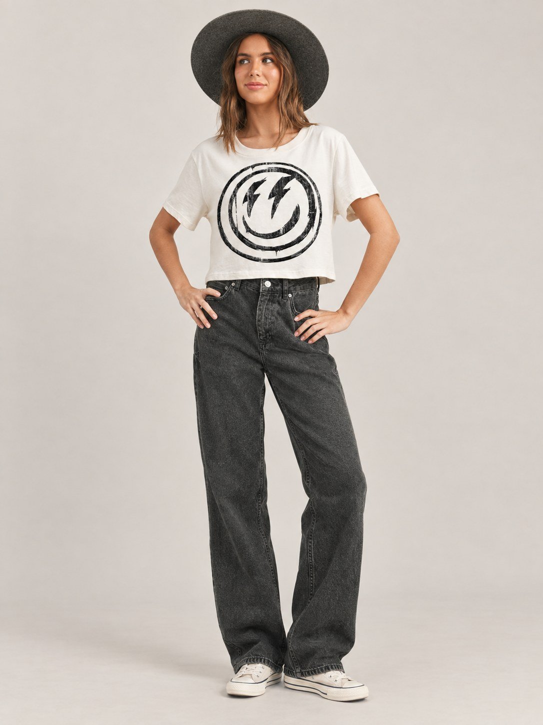 Graphic Smiley Boxy Crop Tee