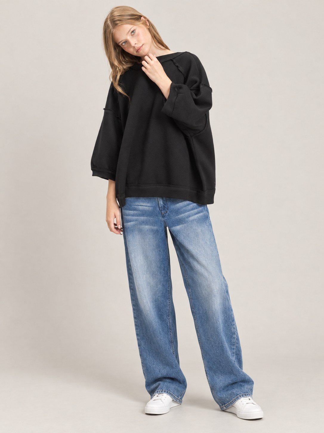 Raglan Sleeve Oversized Sweatshirt