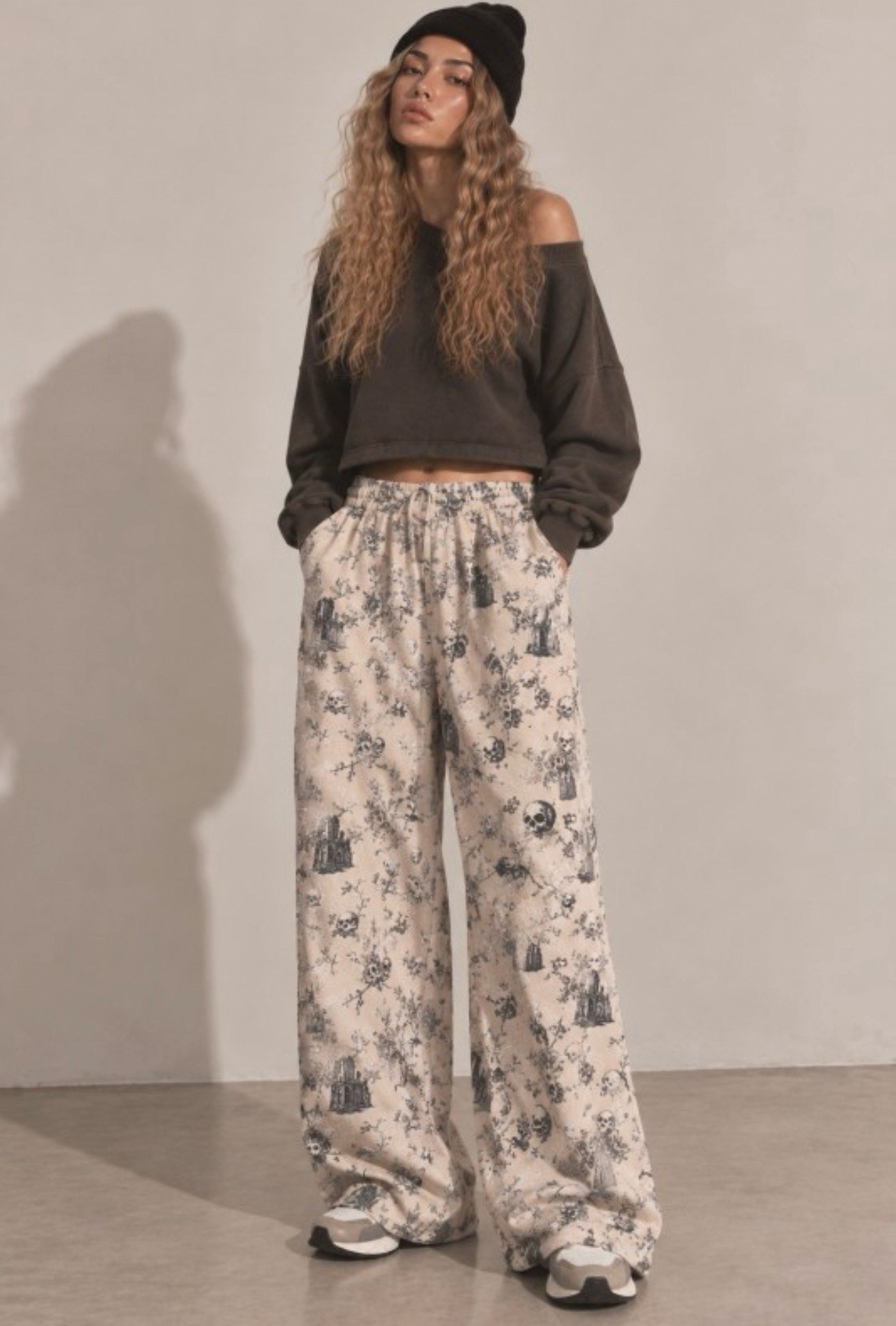 vintage-skull-toile-wide-pants-2.jpg