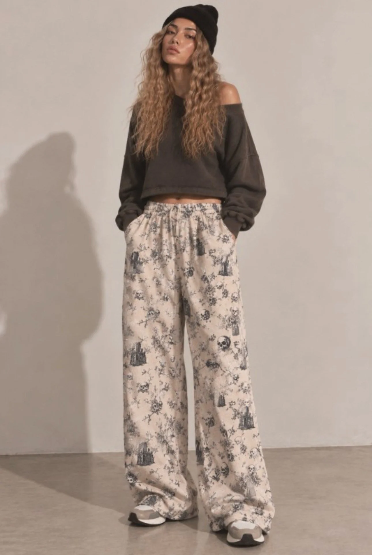 vintage-skull-toile-wide-pants-3.jpg