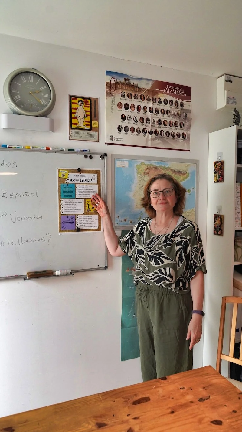Veronica in her Studio in Prestwood teaching adults Spanish on a 1-2-1 basis.
