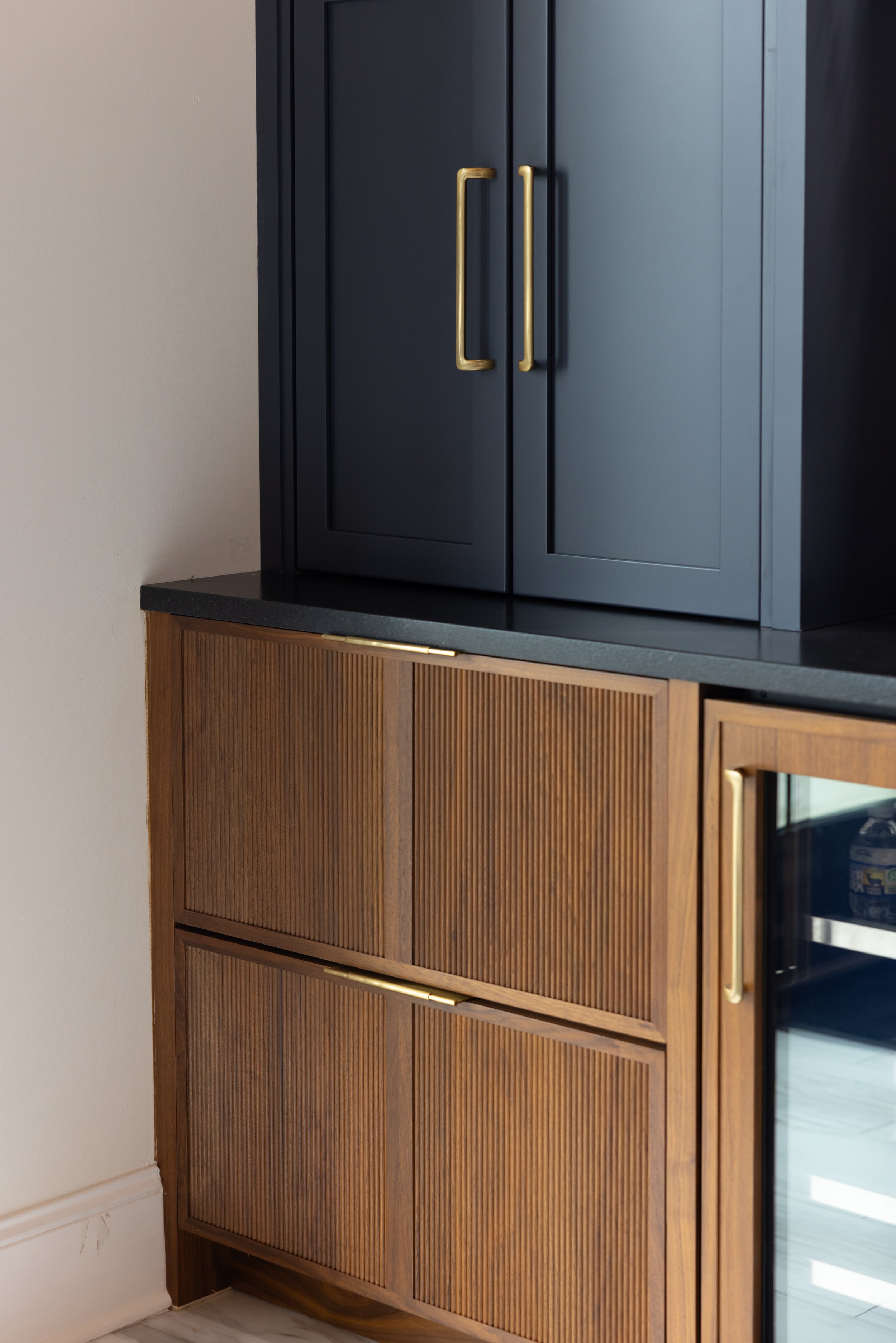Real wood kitchen cabinets Tennessee
