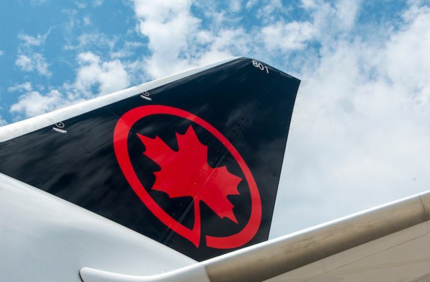 Air Canada lance des trousses portatives d’autotests COVID-19 moléculaires et antigéniques.