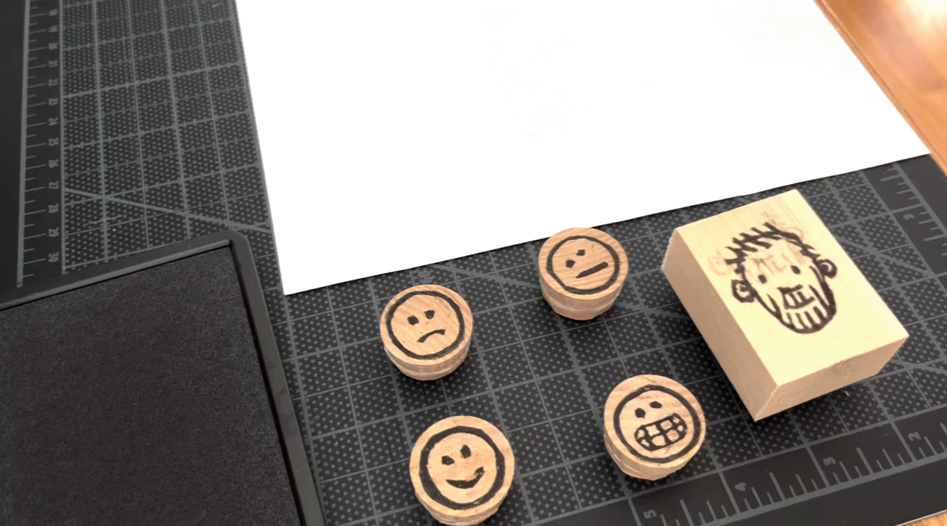 Face Stamps GIF.gif