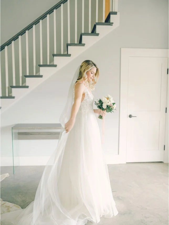 As September comes to an end, I am so excited to celebrate some of our Jenny Yoo brides throughout the years and share their photos with you. Different dresses, different wedding days, and so many very happy brides. 

@jennyyoonyc has been our number