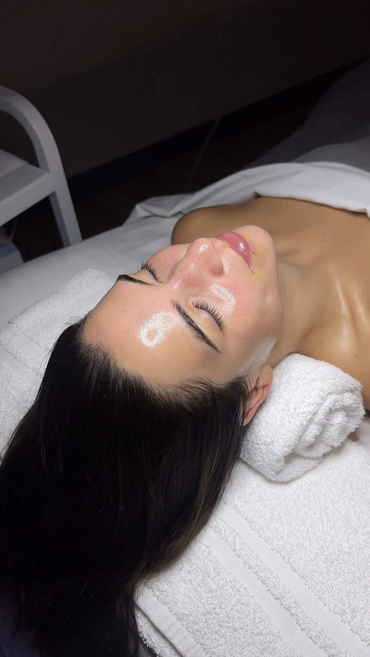 The Tomorrow Glow Facial - 90 Minutes