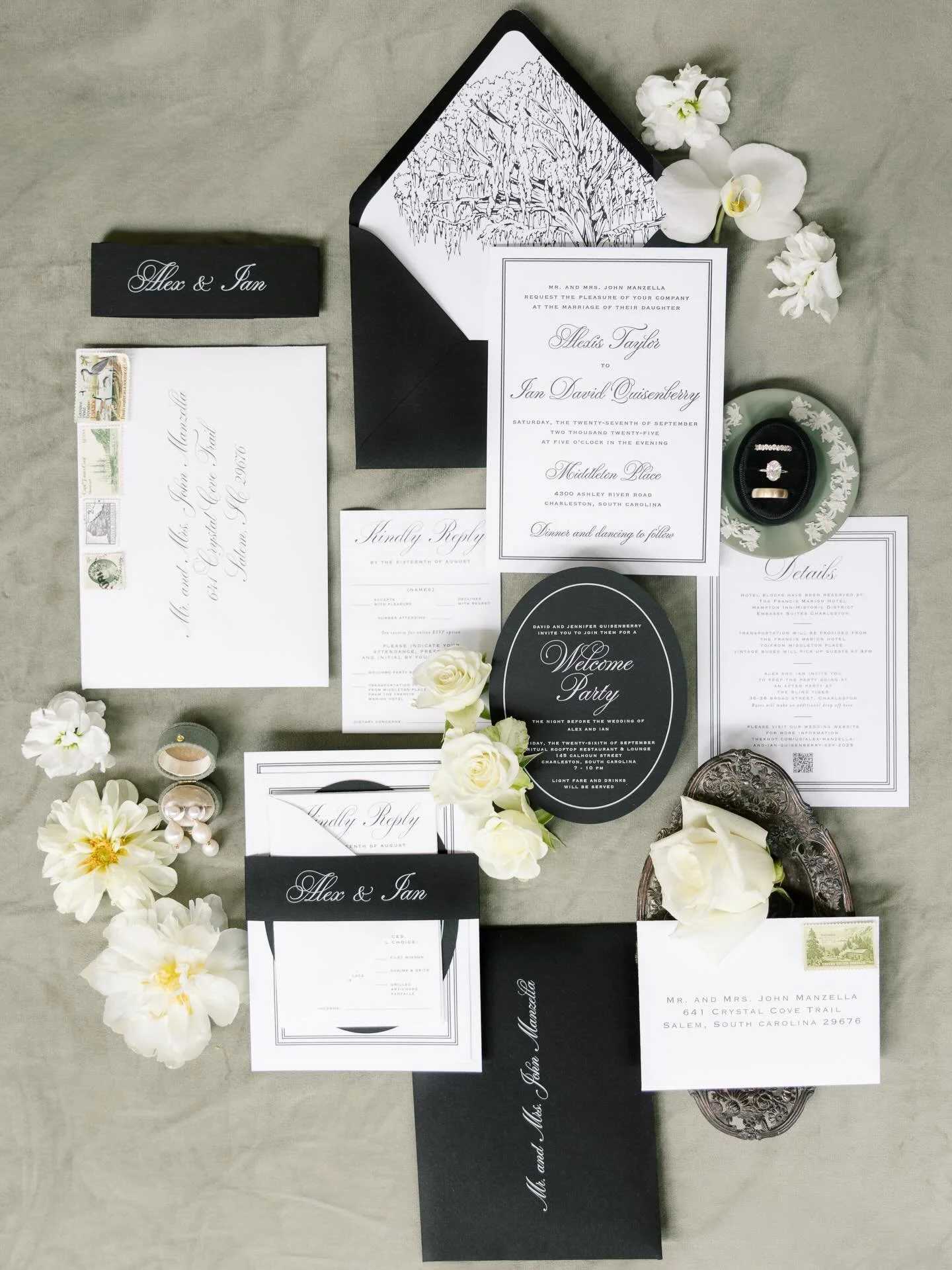 A timeless autumn celebration at Middleton Place for Alex &amp; Ian. 🖤🤍✨

For their wedding paper, the vision was clear from the start: clean, classic, and completely intentional. We designed a black-and-white suite that felt both modern and tradit