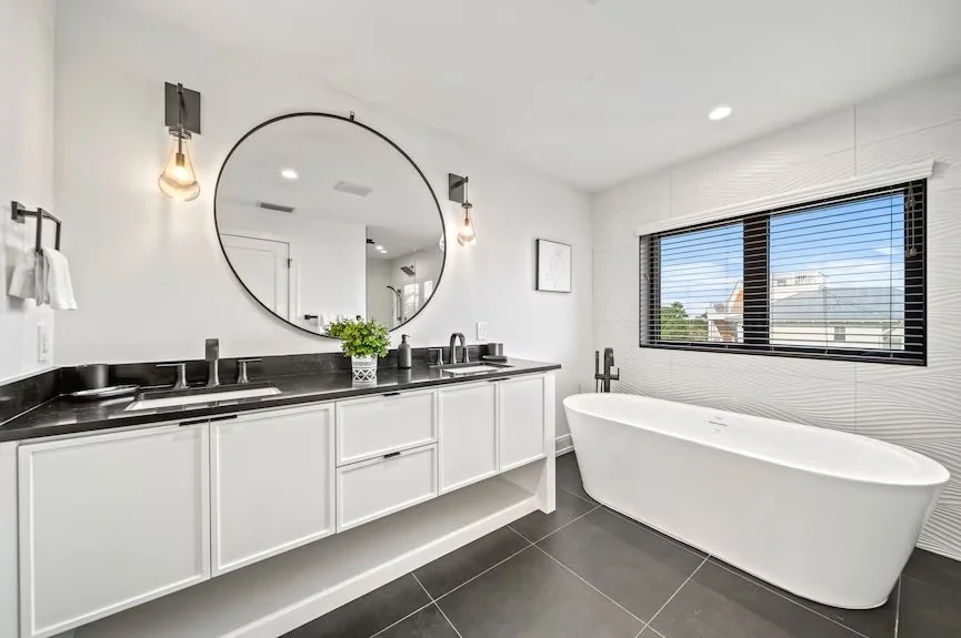 bathroom sarasota.jpg
