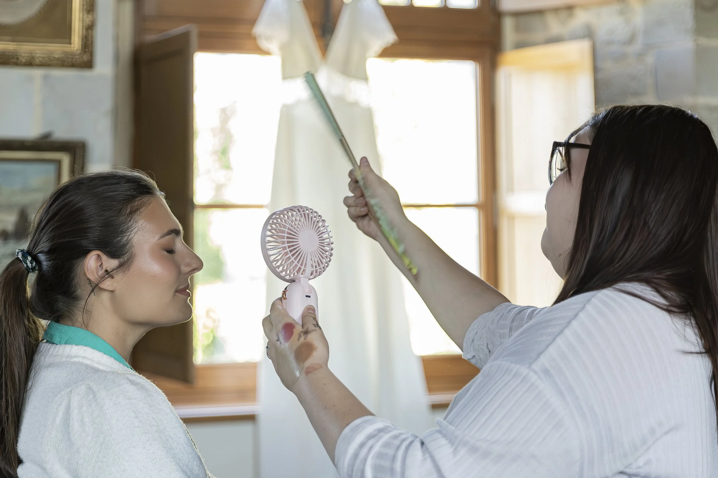 Clarisse, Maquilleuse professionnelle maquille une mariée pour son mariage à Rennes